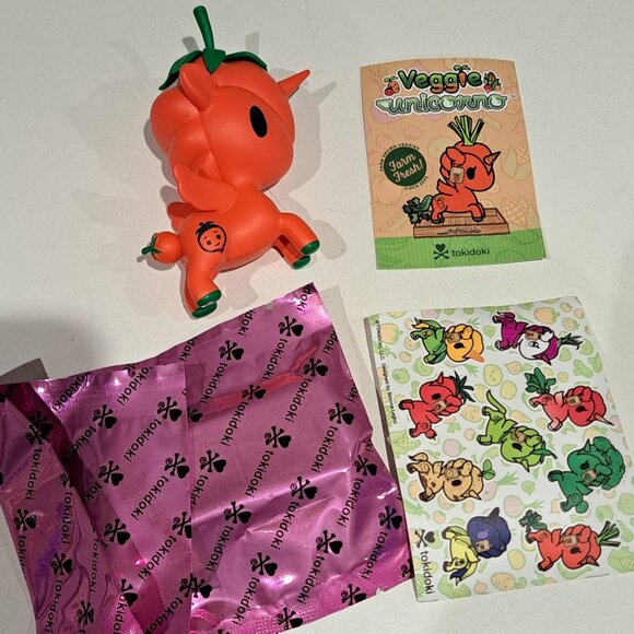 Tokidoki Veggie unicornos Set of 5 Little red, Brocco, Tater, Ninjin top, Corno - Picture 7 of 7